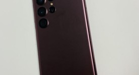 Good
													Samsung Galaxy S22 Ultra - Unlocked, Burgundy, 256 GB, 12 GB, SM-S908U1, photo 3 of 9