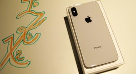 Good
													Apple iPhone X - Sprint, Silver, 64 GB, A1865, photo 4 of 8