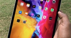 Mint
													Apple iPad Pro 11" 2nd Gen 2020 - Wi-Fi, Silver, 256 GB, A2228, photo 2 of 16
