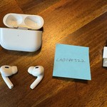 Used Apple AirPods Pro - MagSafe Case