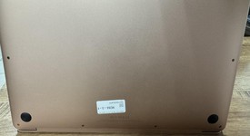 Fair
													MacBook Air 2018 - 13" - I5, Gold, 128 GB, 8 GB, photo 3 of 3