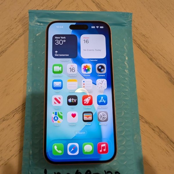 Apple iPhone 15 - Unlocked, 128 GB, Pink, A2846