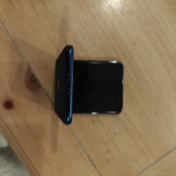 Motorola Razr (2025) - Unlocked, 256 GB, Blue, 8 GB