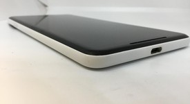 Good
													Google Pixel 2 XL - Verizon, Black & White, 64 GB, Verizon Edition, photo 3 of 8