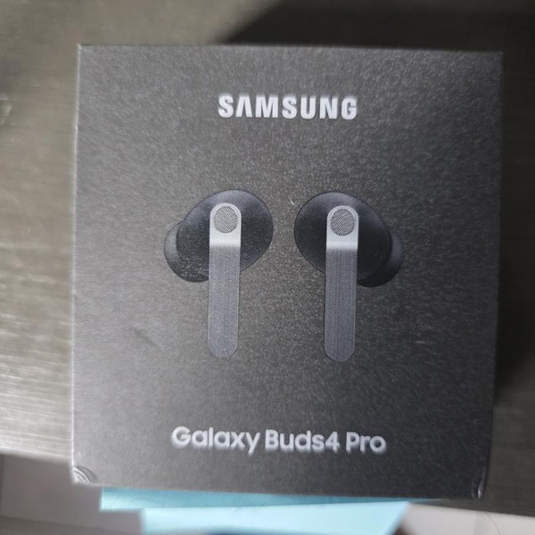 Samsung Galaxy Buds4 Pro - Black