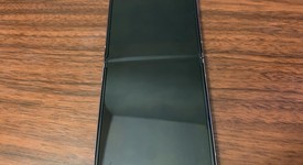 Fair
													Samsung Galaxy Z Flip3 5G - Unlocked, Lavender, 256 GB, 8 GB, SM-F711U1, photo 3 of 5
