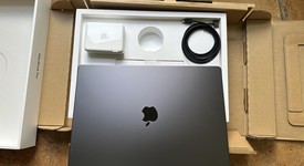 Mint
													MacBook Pro Late 2023 (M3) - 16" - Apple M3 Pro 12-core, Black, 512 GB, 18 GB, 18-core GPU, photo 4 of 15