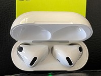 Apple AirPods 4th Gen