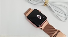 Good
													Apple Watch Series 2 38mm - Rose Gold, 8 GB, A1757, Aluminum, photo 2 of 6