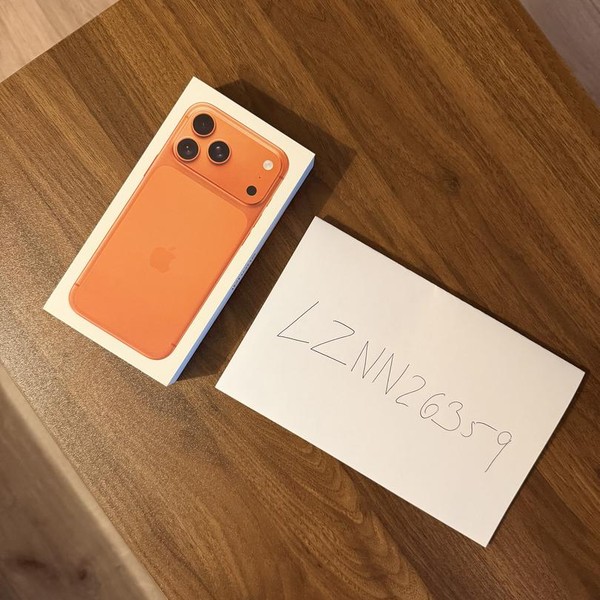 Apple iPhone 17 Pro Max - T-Mobile, 256 GB, Cosmic Orange, A3257