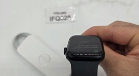 Good
													Apple Watch SE 3rd Gen 44mm - Unlocked, Midnight, A3328 - Cellular, photo 3 of 5