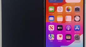 Mint
													Apple iPhone 13 - AT&T, Starlight, 256 GB, A2482, photo 1 of 7
