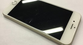 Fair
													Apple iPhone 6 - Sprint, Gold, 16 GB, A1586, photo 4 of 12