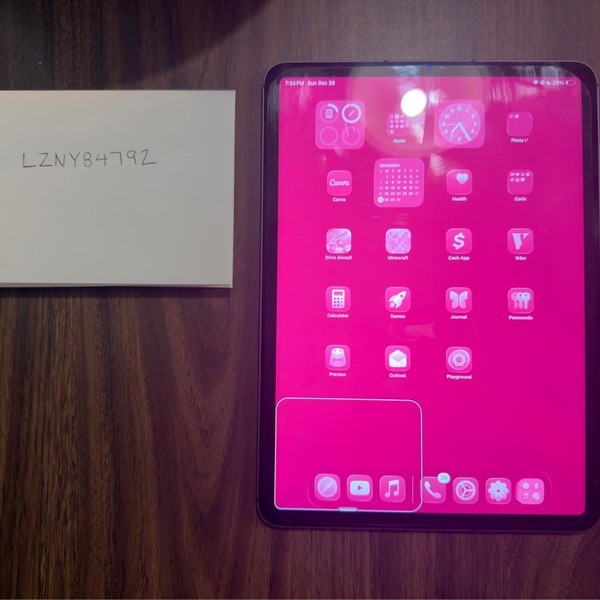 Apple iPad Pro 11 inch 3rd Gen 2021 - Unlocked, 128 GB, Gray