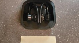 Used
													Beats Powerbeats Pro - Black, photo 6 of 6