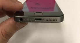 Good
													Apple iPhone SE 1st Gen 2016 - Verizon, Grey, 16 GB, A1662, photo 5 of 6
