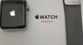 Good
													Apple Watch Series 3 42mm - Unlocked, Silver, A1861, Stainless, photo 2 of 13