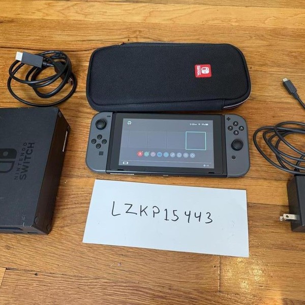 Nintendo Switch - 32 GB, Grey