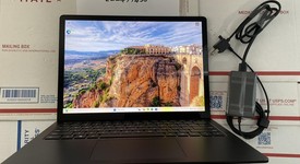 Good
													Microsoft Surface Laptop 3 - I5, Black, 256 GB, 8 GB, 13.5", photo 3 of 11