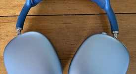 Used
													Apple AirPods Max - Sky Blue, photo 3 of 5