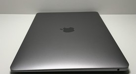 Good
													MacBook Air 2020 - 13" - Apple M1, Gray, 256 GB, 8 GB, photo 3 of 6