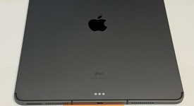 Good
													Apple iPad Pro 12.9" 5th Gen 2021 - Unlocked, Gray, 128 GB, photo 2 of 6