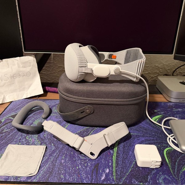 Apple Vision Pro - 256 GB