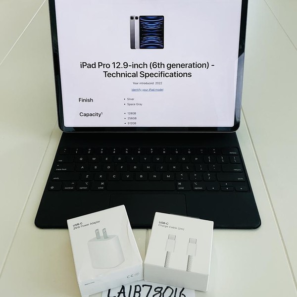 Apple iPad Pro 12.9 inch 6th Gen 2022 - Wi-Fi, 512 GB, Gray