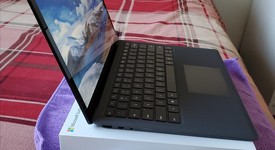 Mint
													Microsoft Surface Laptop 2 - I5, Black, 256 GB, 8 GB, photo 4 of 7