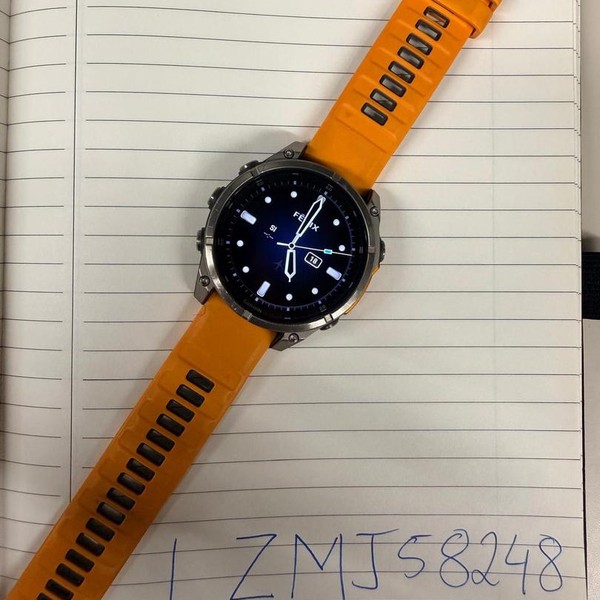 Garmin Fenix 8 - Titanium, AMOLED