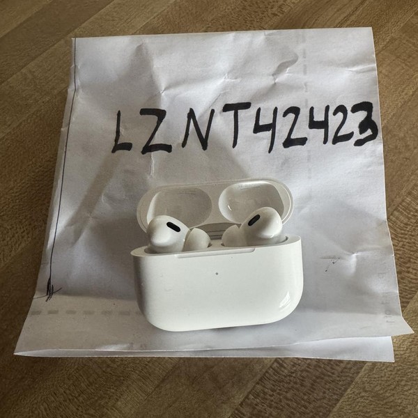 Apple AirPods Pro 2 - USB-C
