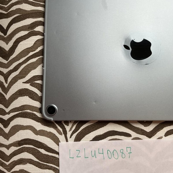 Apple iPad Air 4th Gen - AT&T, 64 GB, Sky Blue, A2324