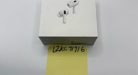 New
													Apple AirPods Pro 2 - USB-C, photo 2 of 4