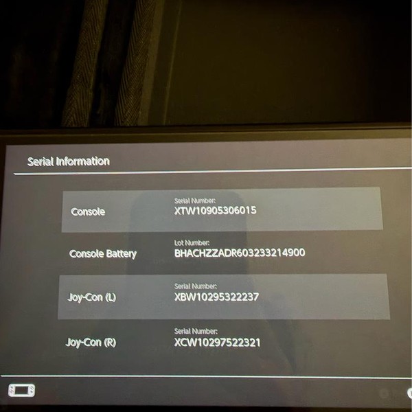 Nintendo Switch - OLED - 64 GB, White