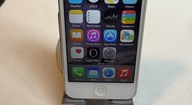 Good
													Apple iPhone 5 - Unlocked, White, 16 GB, A1428, photo 6 of 6