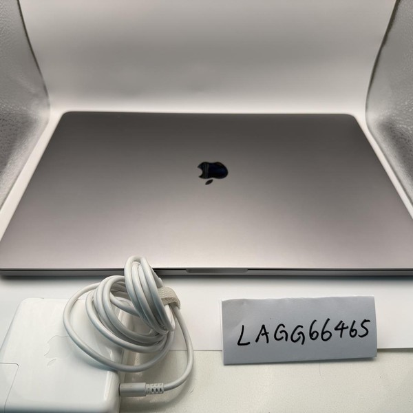 MacBook Pro 2019 - 16 inch - 512 GB, Gray, 16 GB, Intel Core i7