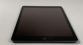 Mint
													Apple iPad 8th Gen - Wi-Fi, Gray, 128 GB, A2270, photo 4 of 7