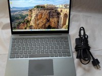 Microsoft Surface Laptop Go