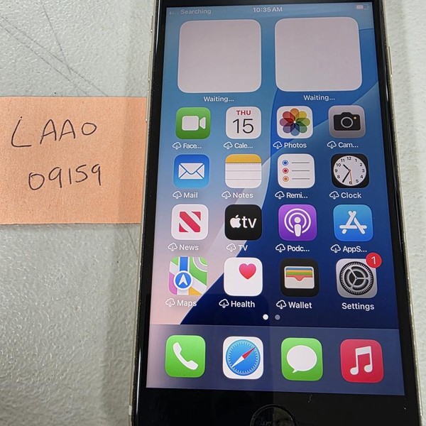 Apple iPhone SE 3rd Gen 2022 - Unlocked, 128 GB, Starlight, A2595