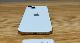 Mint
													Apple iPhone 13 - Unlocked, Starlight, 128 GB, A2482, photo 3 of 8