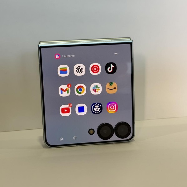 Samsung Galaxy Z Flip7 - Unlocked, 512 GB, Mint, 12 GB, SM-F766U1