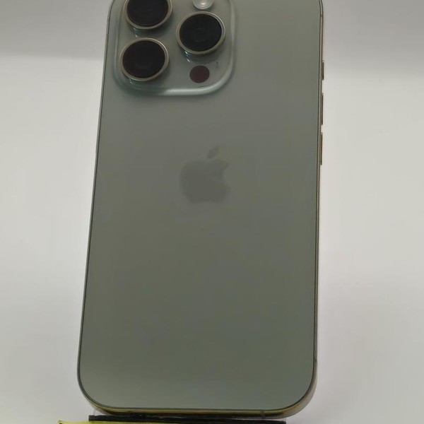 Apple iPhone 16 Pro - Unlocked, 256 GB, Natural, A3083