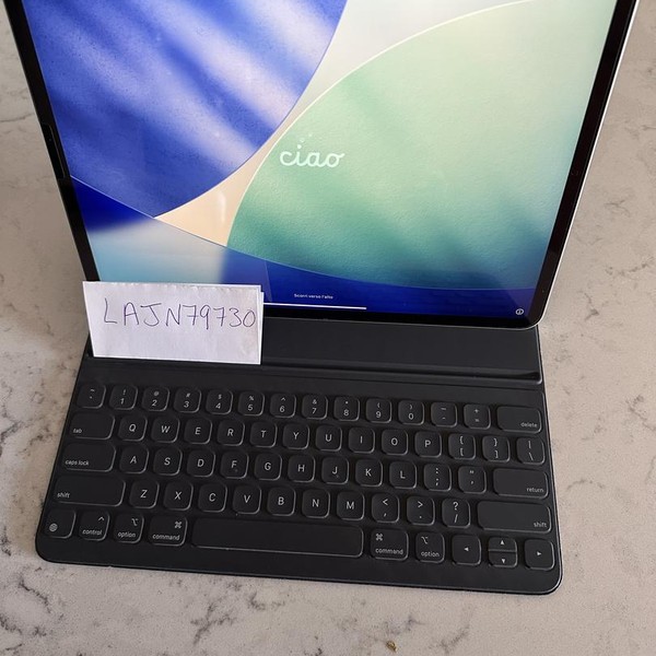 Apple iPad Pro 12.9 inch 3rd Gen 2018 - Wi-Fi, 256 GB, Silver, A1876