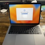 Good MacBook Pro 2017 (No Touch Bar) - 13 inch - 128 GB, Silver, 8 GB, Intel Core i5