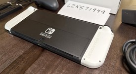 Mint
													Nintendo Switch - OLED - White, 64 GB, photo 3 of 9