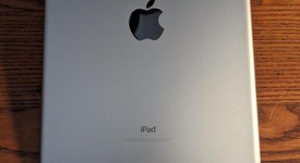 Good
													Apple iPad 5th Gen - Wi-Fi, Silver, 128 GB, A1822, photo 2 of 2