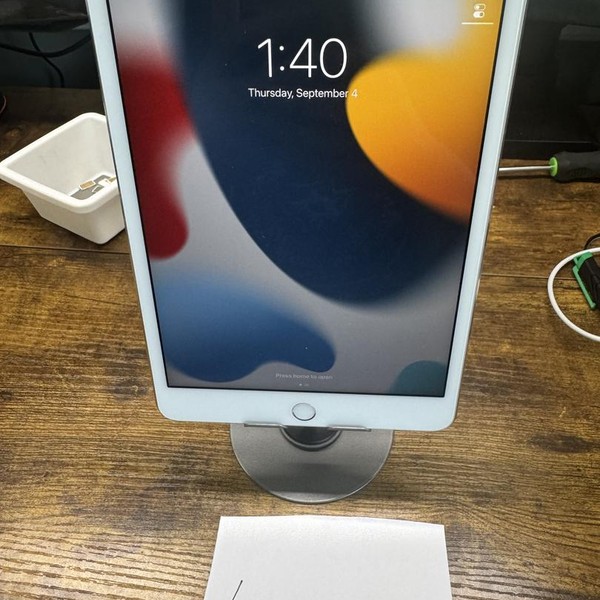 Apple iPad Mini 4 - Wi-Fi, 64 GB, Silver