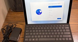 Good
													Microsoft Surface Pro 7 - I3, Platinum, 128 GB, 4 GB, photo 1 of 7