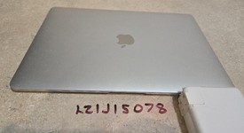 Fair
													MacBook Air 2019 - 13" - I5, Silver, 256 GB, 8 GB, photo 2 of 8