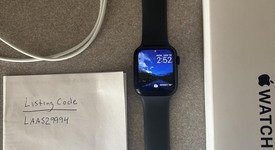 Mint
													Apple Watch SE 2nd Gen 44mm - Midnight, A2723 - GPS, Aluminum, photo 4 of 5